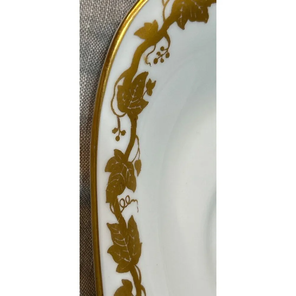Wedgwood Whitehall Gravy Boat with Attached Underplate